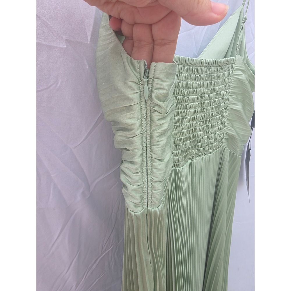 White House Black Market Sage Green Pleated Maxi Dress NWT Size 00 - Picture 5 of 9